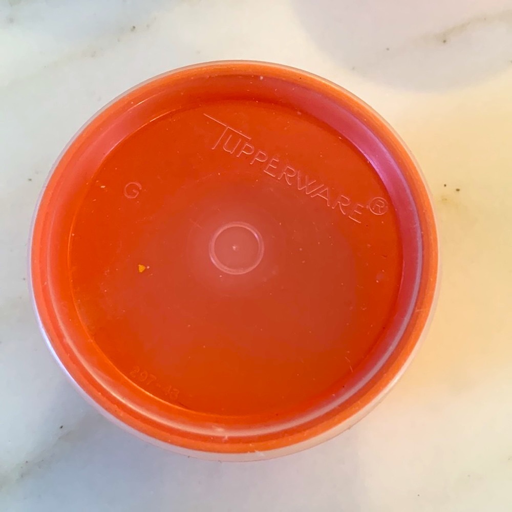 4 Tupperware containers - Picture 2 of 3